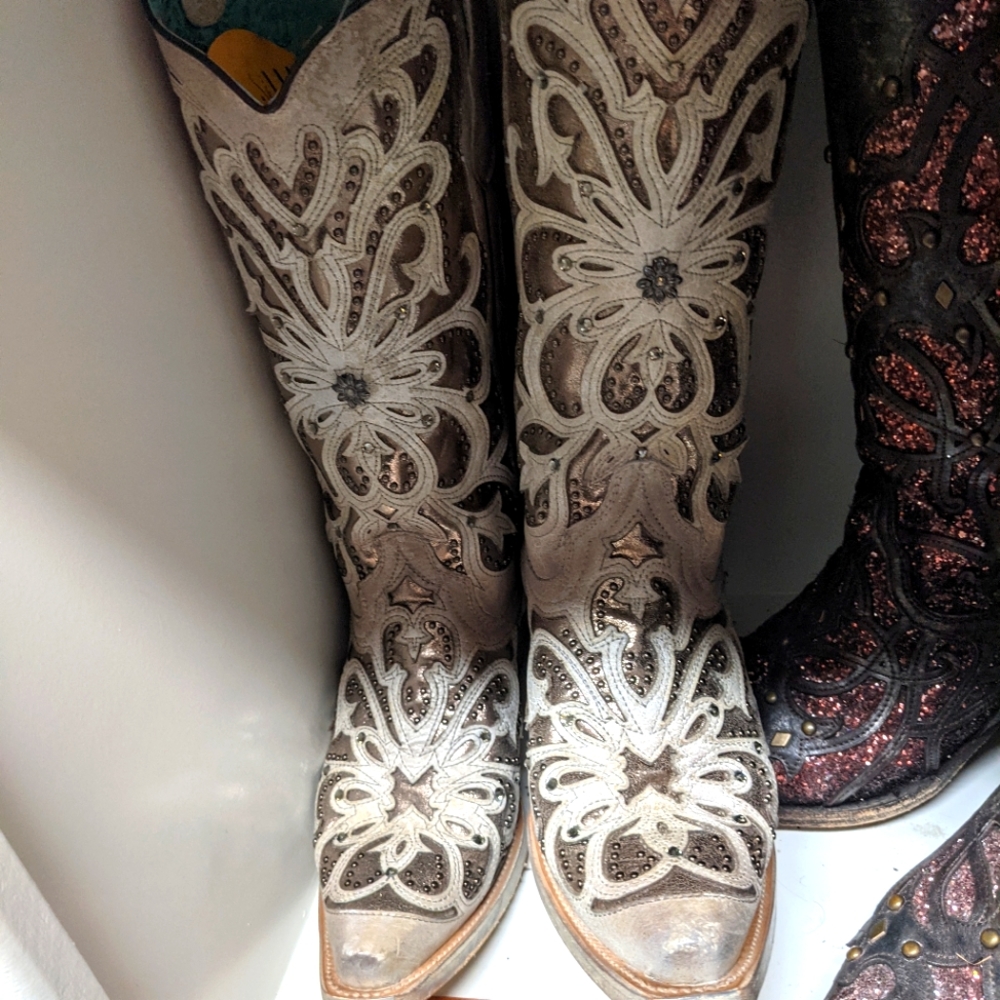 Corral boots like new